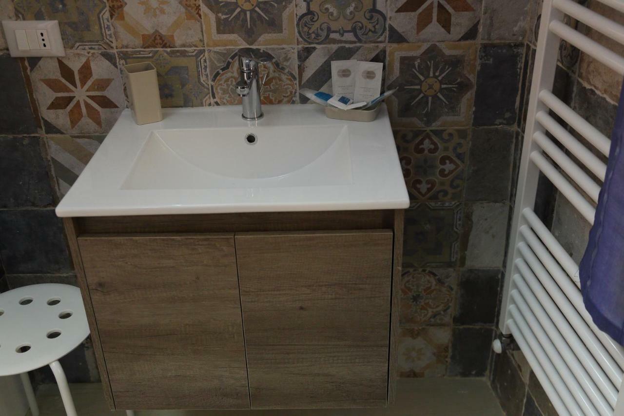B&B Il Melograno Antico Con Terrazza E Giardino Agrigento Kültér fotó