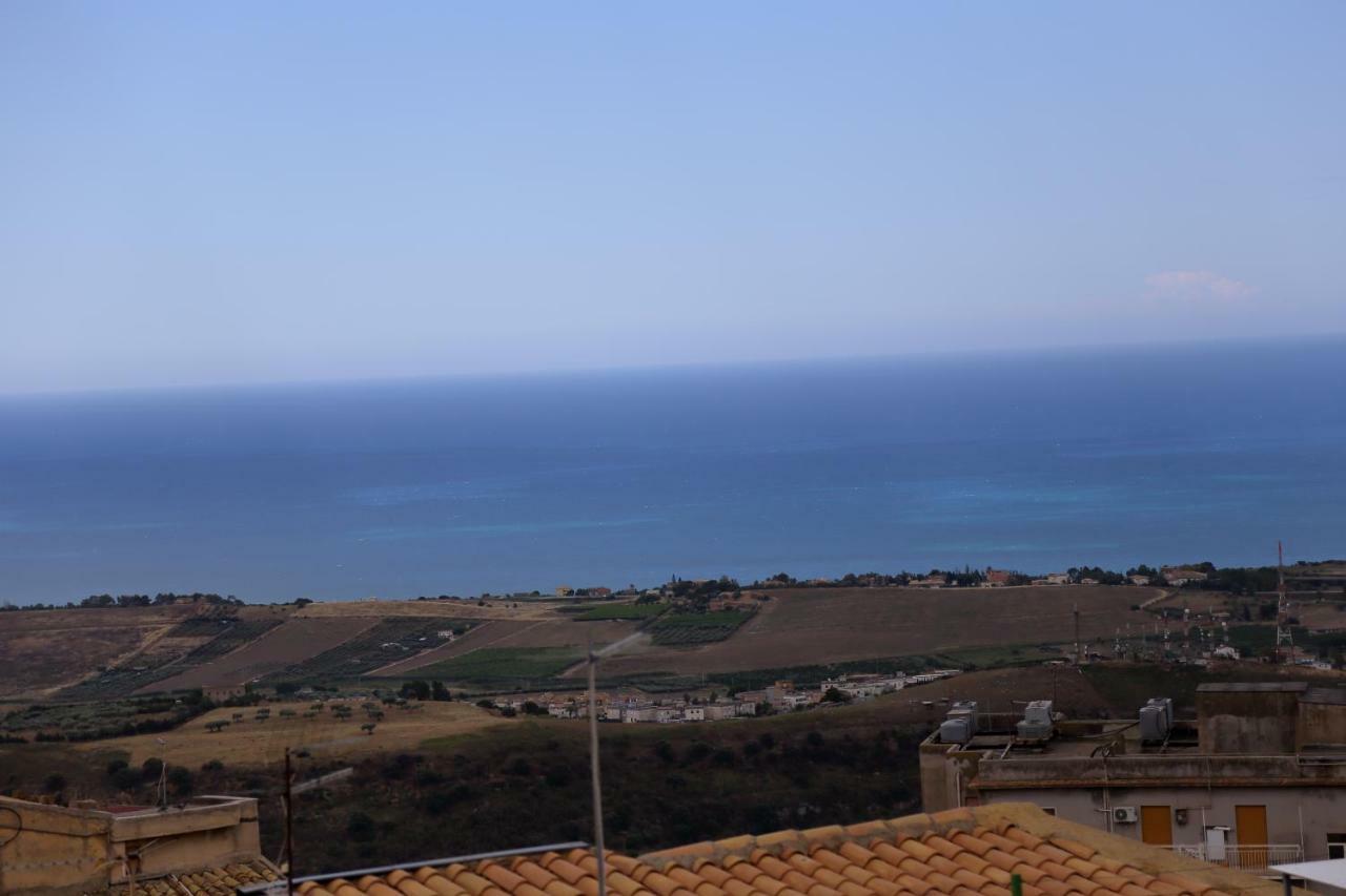 B&B Il Melograno Antico Con Terrazza E Giardino Agrigento Kültér fotó